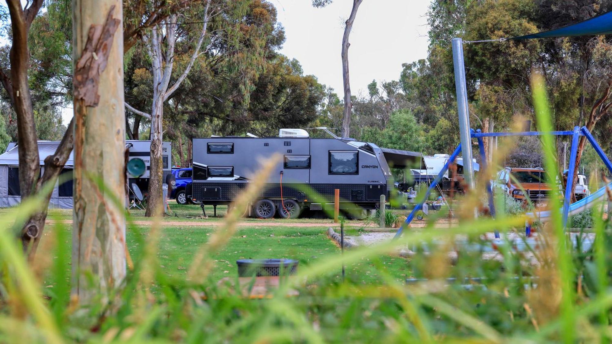 Yarrawonga Riverlands Tourist Park Esterno foto